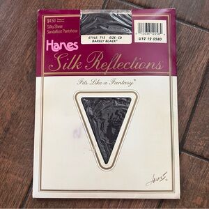Hanes Silk Reflections Barely Black Tights Vintage 80s size CD